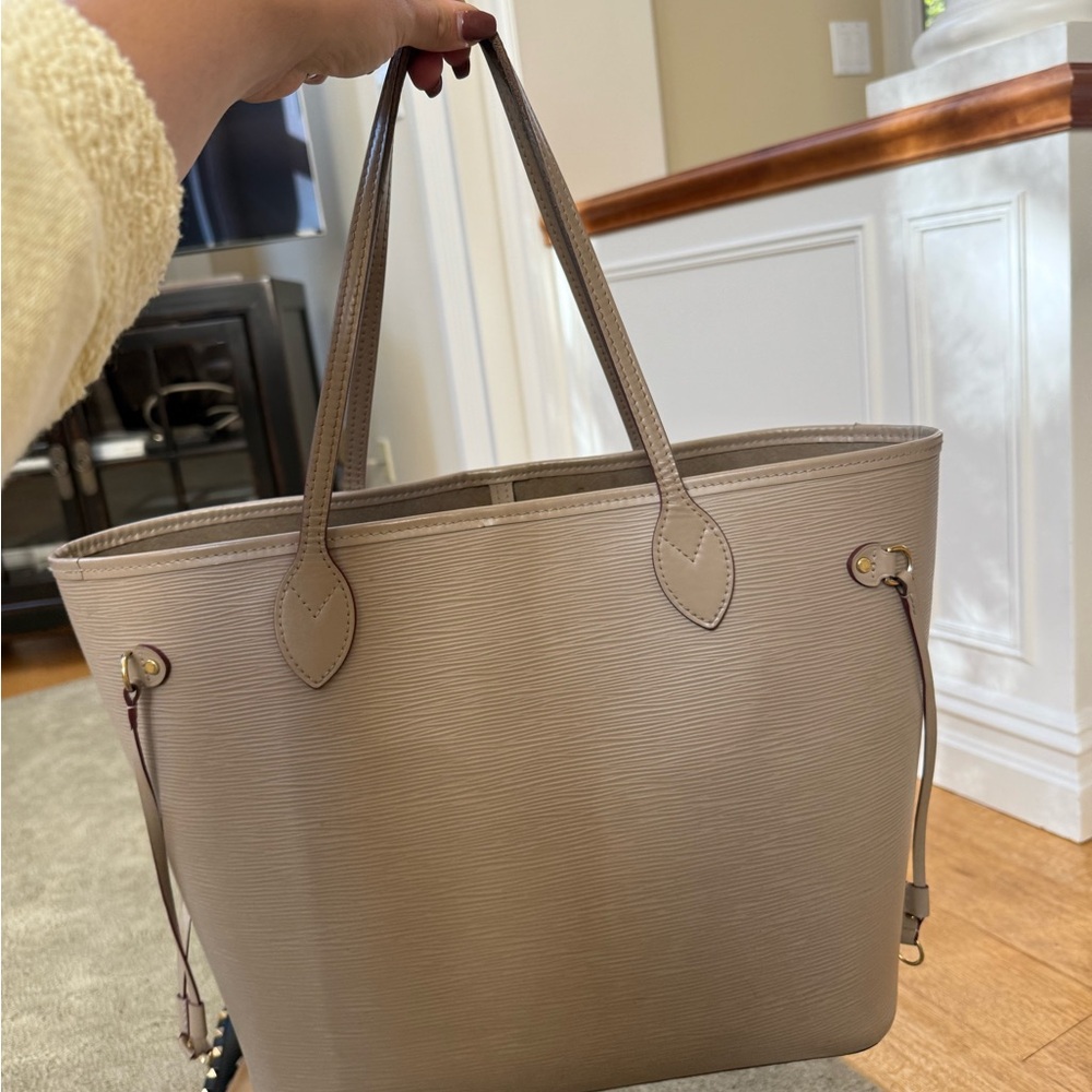 Louis Vuitton Beige Tote Bag